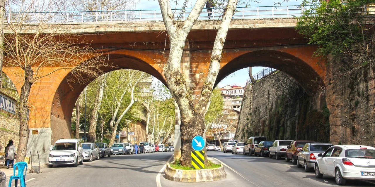 Kanlıdere Yolu Genişletiyor