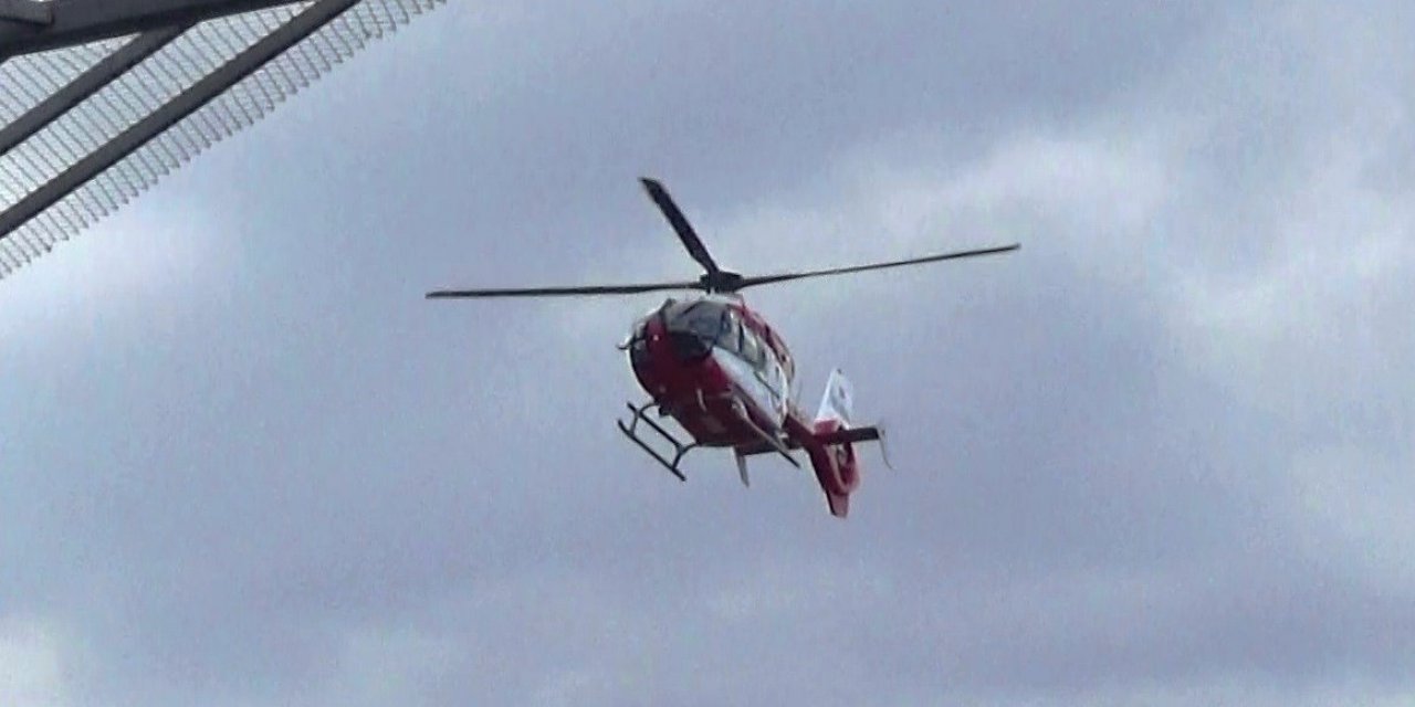 Düşen Askeri Eğitim Uçağından Kurtarılan Pilotlar Hastanede