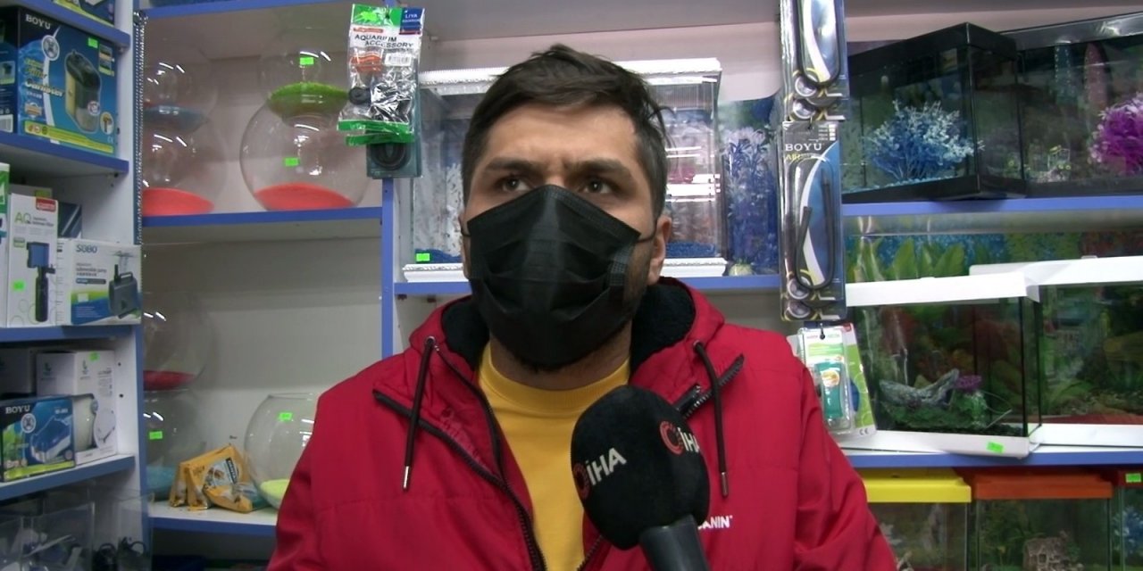 Önce Alışveriş Yaptılar, Ardından Oyuncak Çalıp Kaçtılar