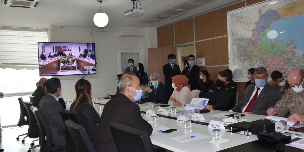 Bitlis’te ‘kadına Şiddet’ Konulu Toplantı