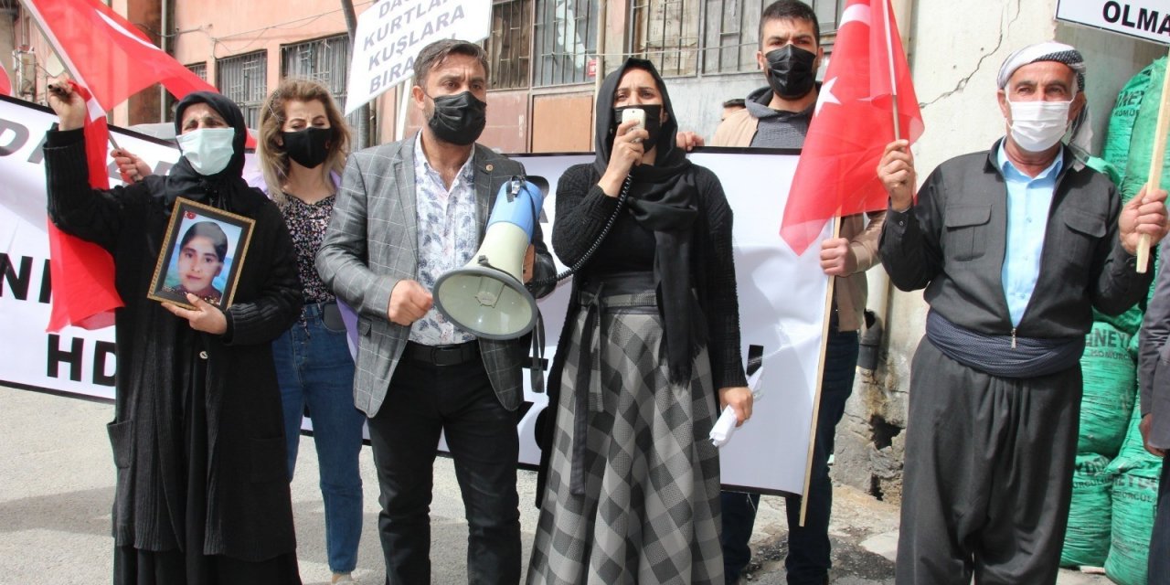 Hakkari’deki Anneler Hdp’ye Yürüdü