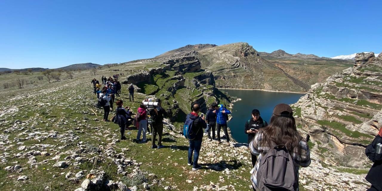 Sinema Oyuncusu Yılmaz Güney Anısına Doğa Yürüyüşü Düzenlendi
