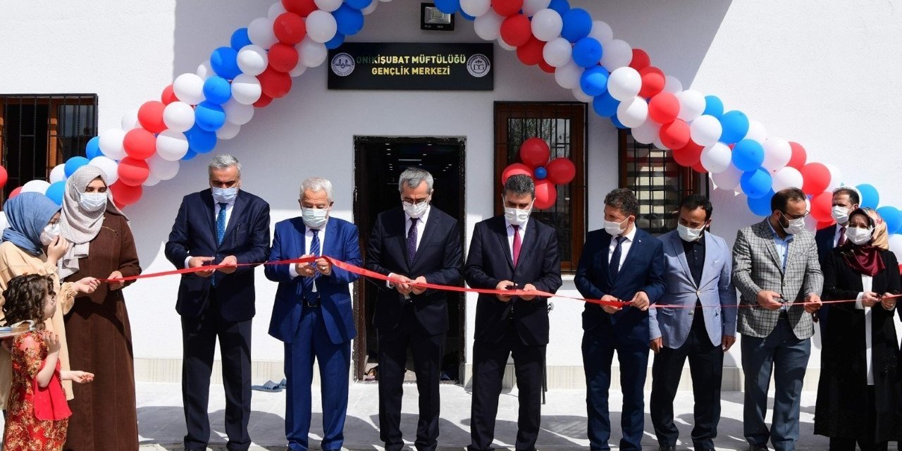 Gençlik Merkezi Açıldı