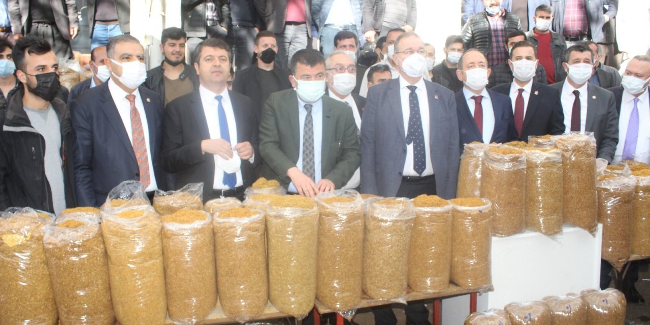 Chp Heyeti Tütüncülerle Bir Araya Geldi