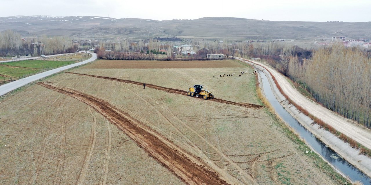Van Büyükşehir Belediyesinden İ̇pekyolu Caddesi’ne Alternatif Yol