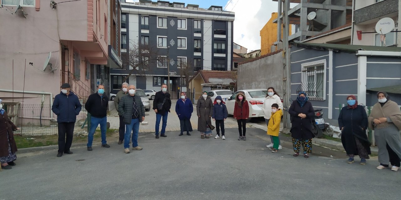 Elektrik Kesintisi Yüzünden Derslere Giremiyorlar