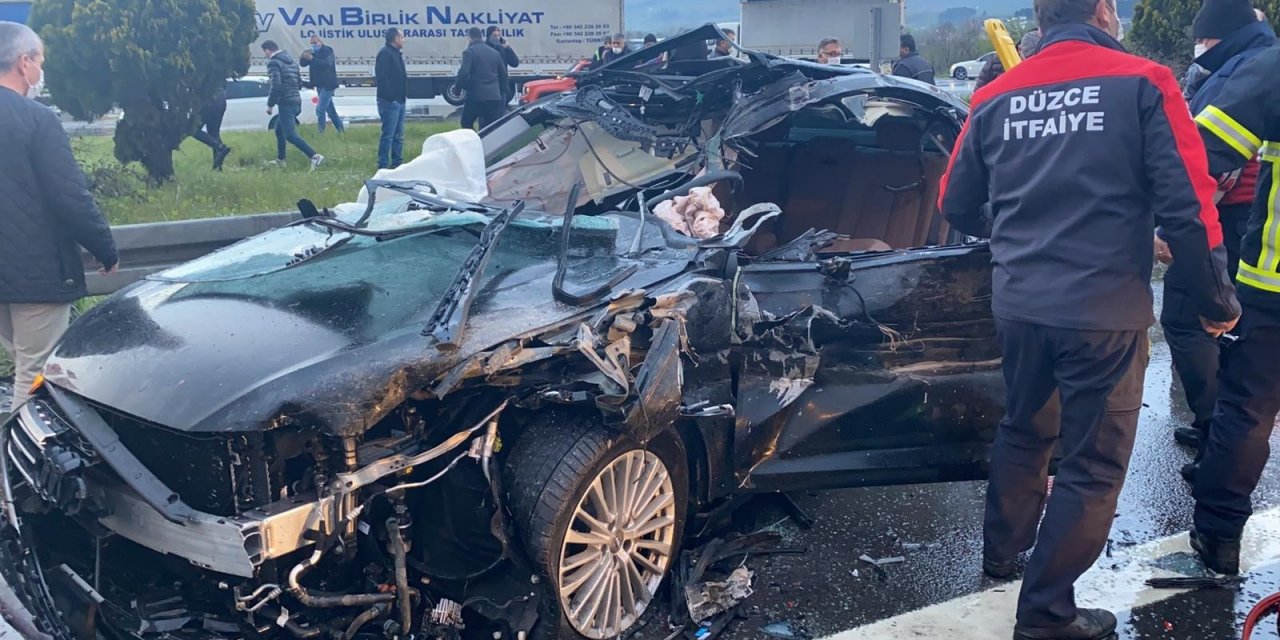 Düzce Tem Otoyolu’nda 14 Araç Birbirine Girdi: 8 Yaralı