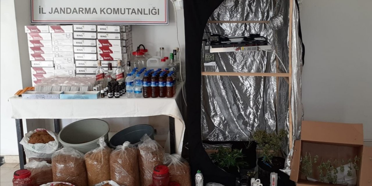Kaçak Alkol Ve Uyuşturucu Madde Üreterek Satışını Yapan 3 Kişi Gözaltına Alındı