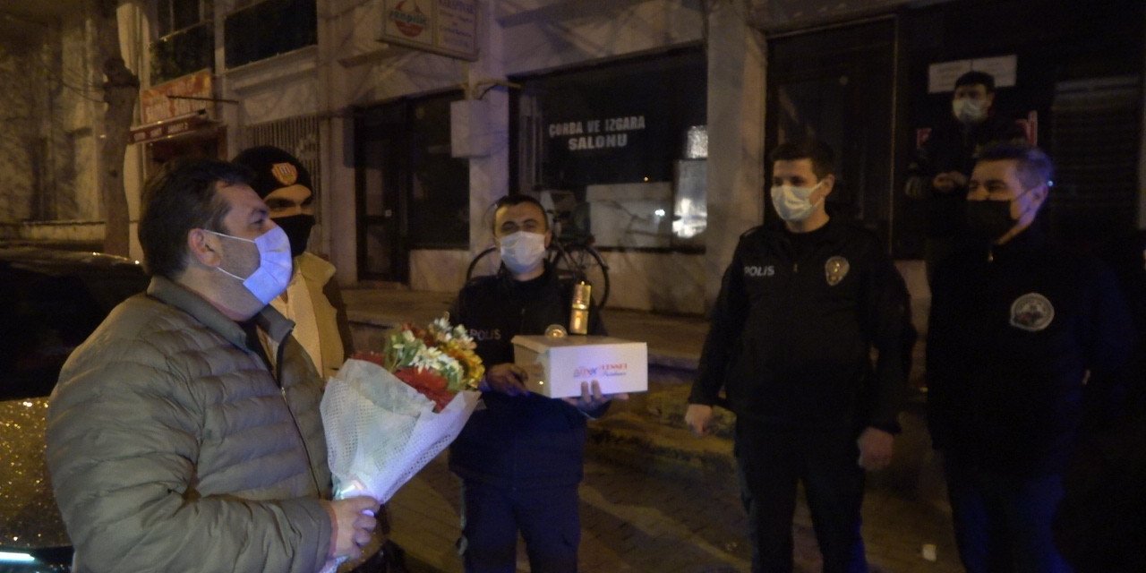 ‘kavga Var’ Diye Çağrılan Polislere Pasta Sürprizi