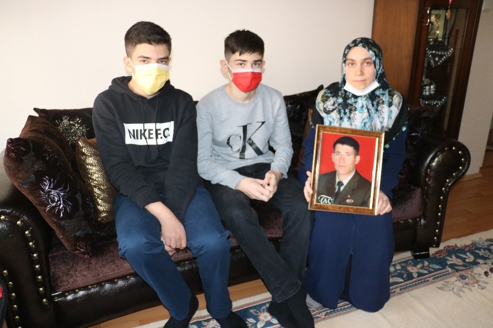 Soylu’dan gelen haber şehit eşini mutlu etti
