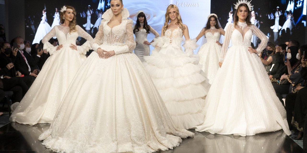 ‘5’inci Gelin Damat Fashion’ Defilesi Pandemi Tedbirleriyle Gerçekleşti
