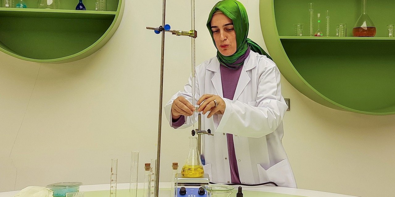 Kayseri Bilim Merkezi İthal Edilen ’ferrofluid’ Maddesini Üretmeyi Başardı