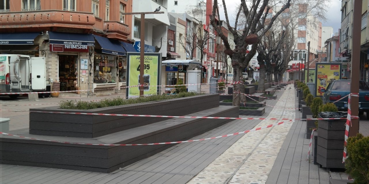 Eskişehir Bu Hafta Sonu Da Evde Kaldı