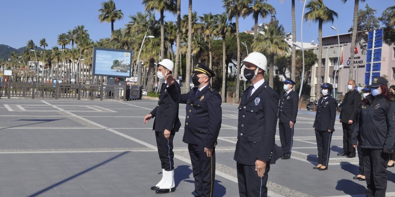 Türk Polis Teşkilatı’nın 176. Kuruluş Yıl Dönümünde Marmaris’te Atatürk Anıtına Çelenk Sunuldu