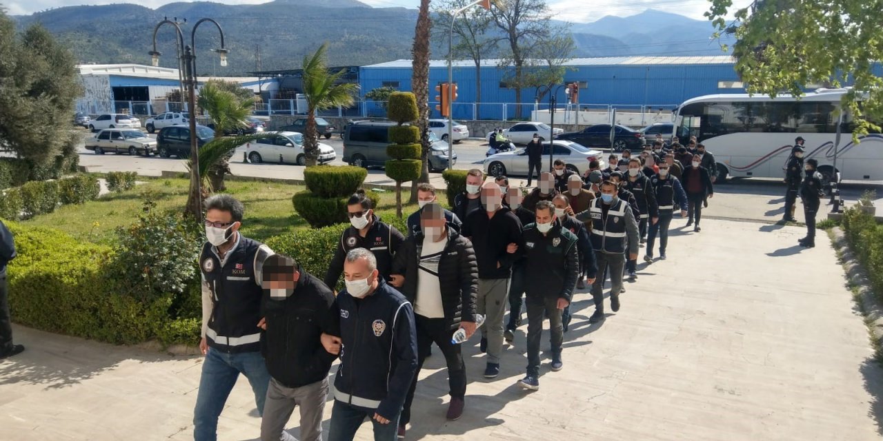 Tefecilik İddiası İle Gözaltına Alınan 16 Kişi Adli Kontrol Şartıyla Serbest Bırakıldı