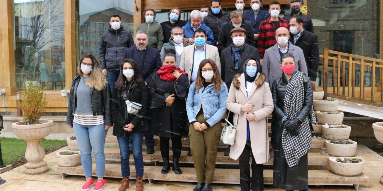 Gazeteciler, ’medya, Kültür, Sanat Ve Turizm’ Buluşmalarında Ahi Diyarı Kırşehir’de Konakladı