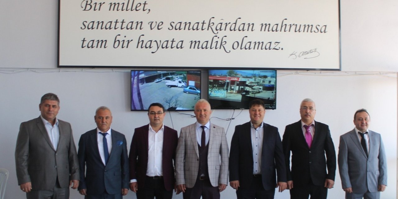 Salihli Sanayi Sitesi Kooperatifinde Başkan Değişmedi