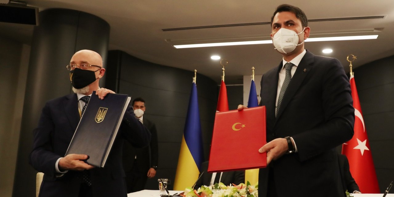 Cumhurbaşkanı Erdoğan: “mevcut Krizin Ukrayna’nın Toprak Bütünlüğü Temelinde Diplomatik Yöntemlerle Çözülmesi Gerektiğini İnanıyoruz”