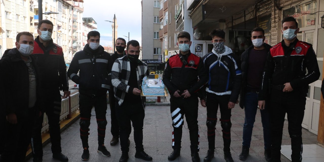 Sahte İhbarda Bulundular, Polise Sürpriz Yaptılar