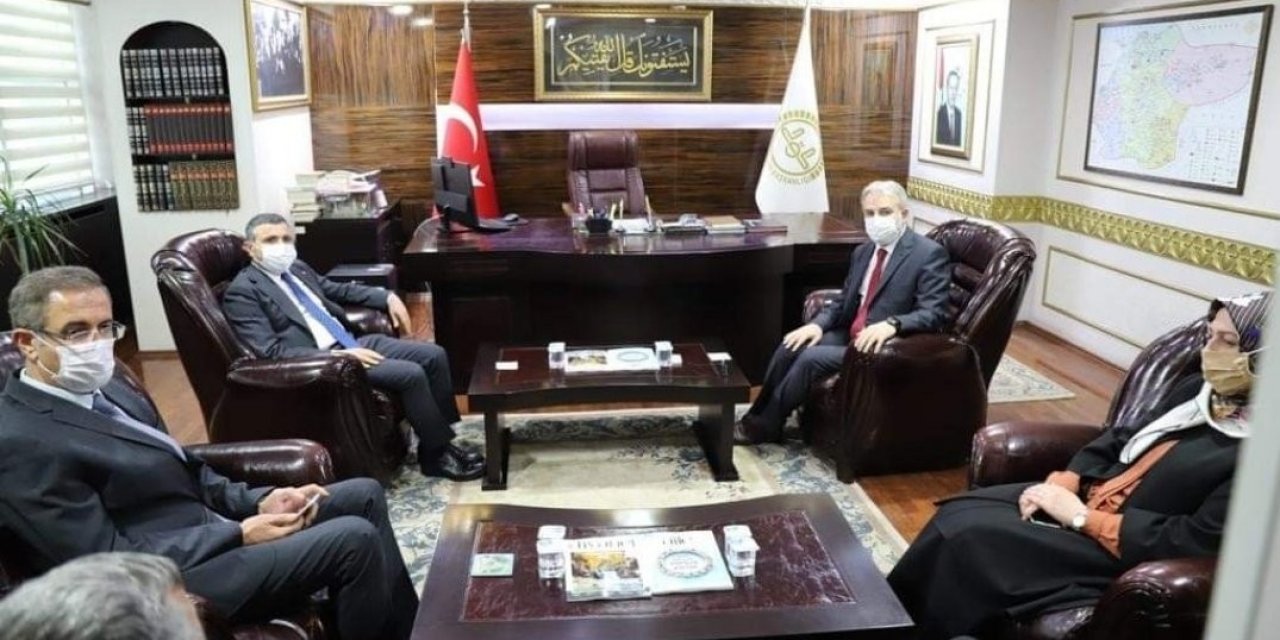 Vali Atay Müftülüğü Ziyaret Etti