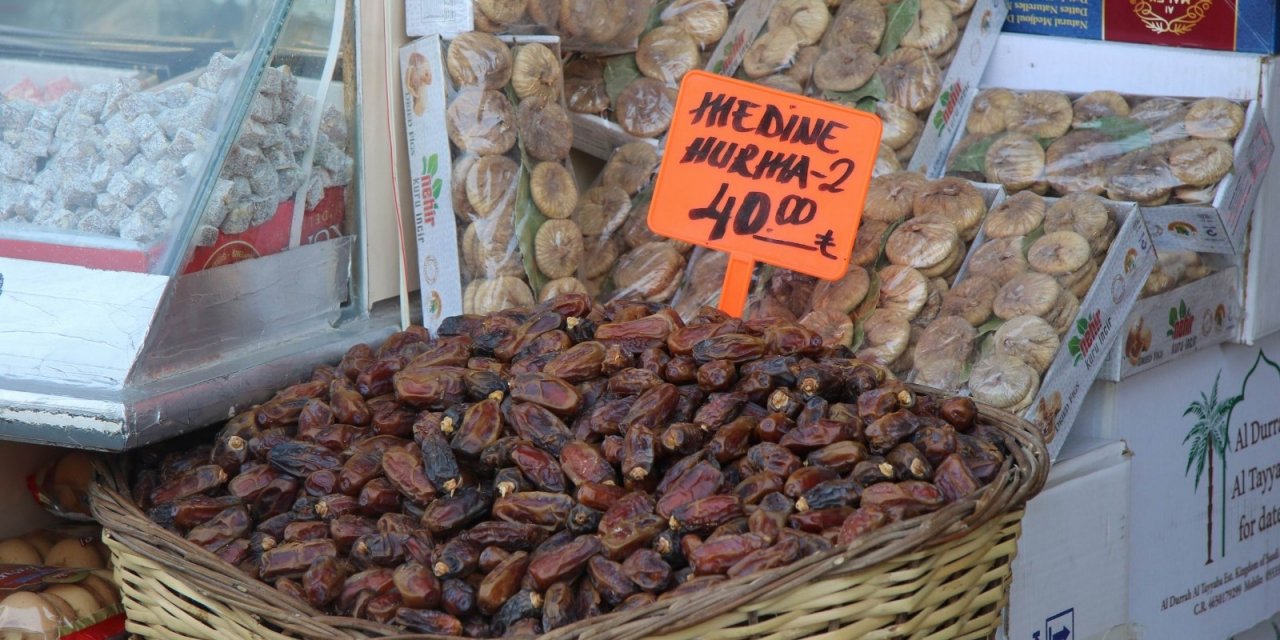 Hurma Ve Zemzeme Zam Da Talep De Yok