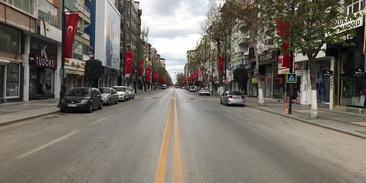Malatya’da Cadde Ve Sokaklarda Sessizlik Hakim