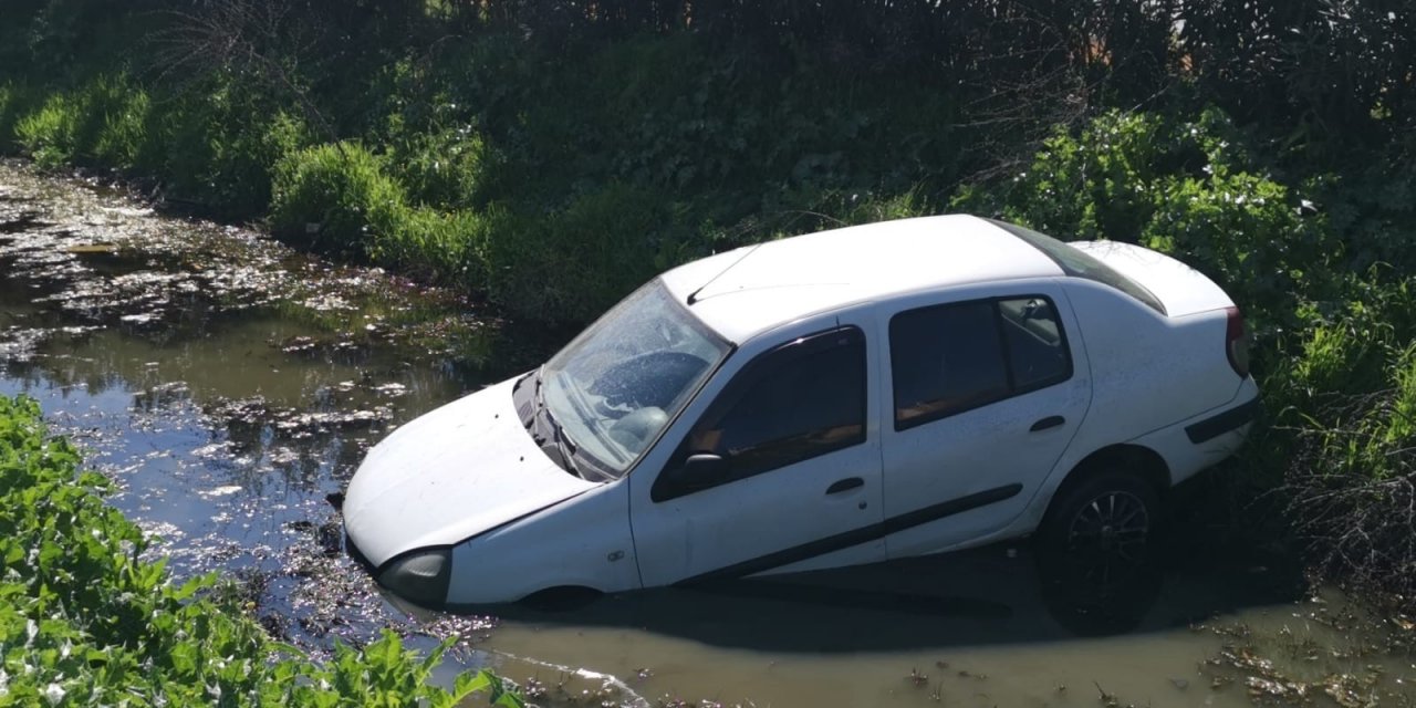 Nazilli’de Otomobil Kanala Uçtu
