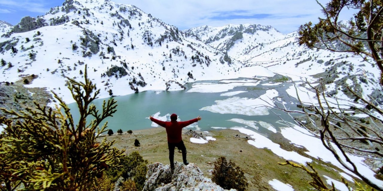 Kar Yağışı Sonrası Kartpostallık Manzaralar