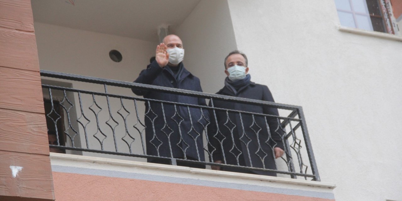 Bakan Soylu Giresun’un Dereli İlçesinde Yapımı Süren Afet Konutlarında İncelemelerde Bulundu