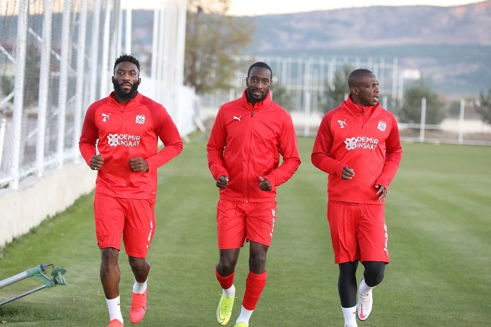 Sivasspor’da Karagümrük maçı hazırlıkları başladı