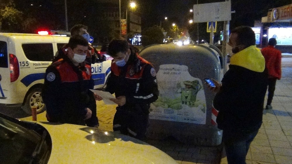 Sivil kıyafetle denetime çıkan emniyet müdürü maskesiz ve sigara içenleri affetmedi