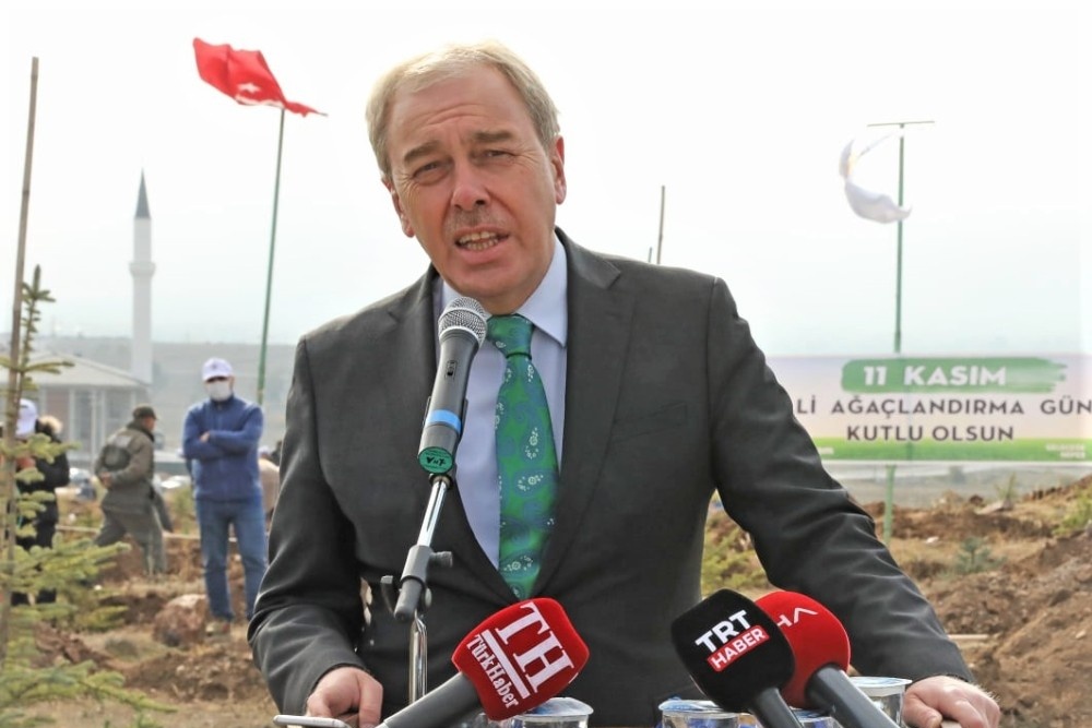 Rektör Kavuncu: "Korona’dan hayatını kaybeden sağlıkçılar şehit kabul edilsin"