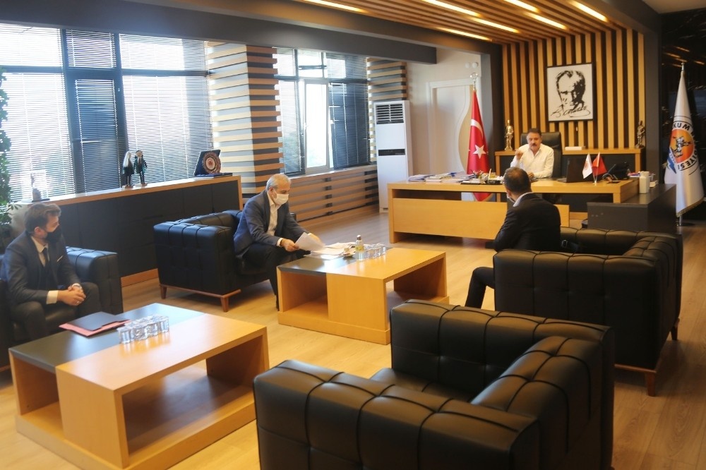 Atakum Belediyesi’nde başkanın makam odası haczedildi