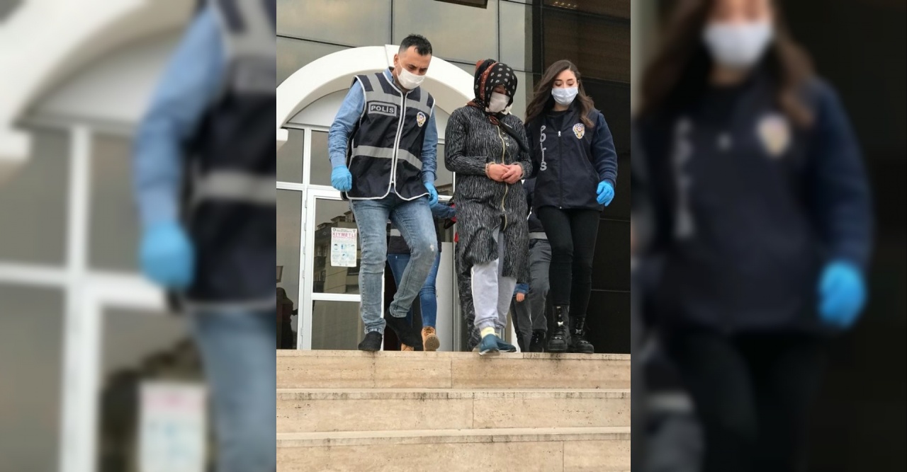 Hırsızlık için girdikleri evde suçüstü yakalandılar