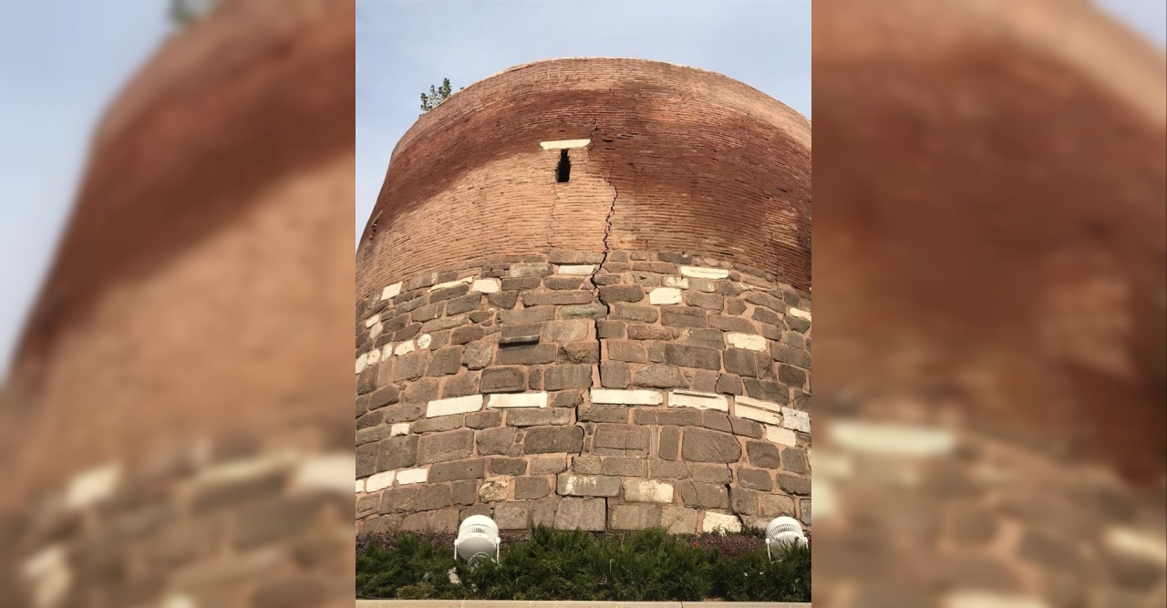 Ankara Kalesi’ndeki tehlike