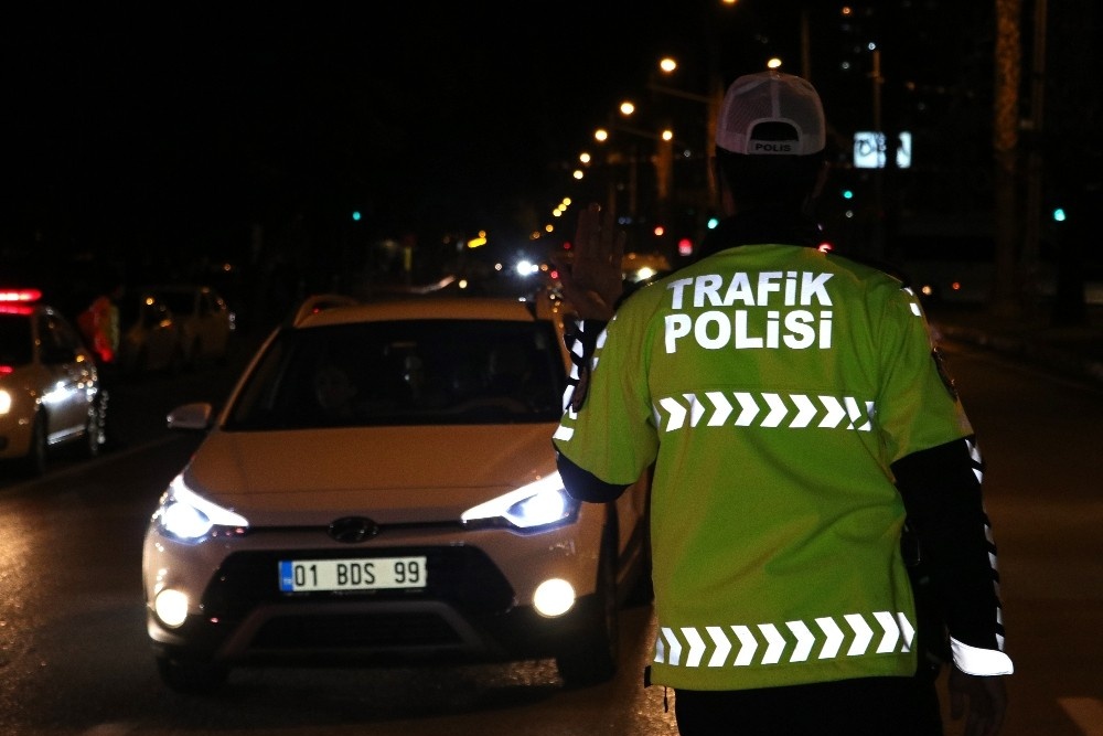 Adana’da binlerce polisle Huzur ve Güven uygulaması