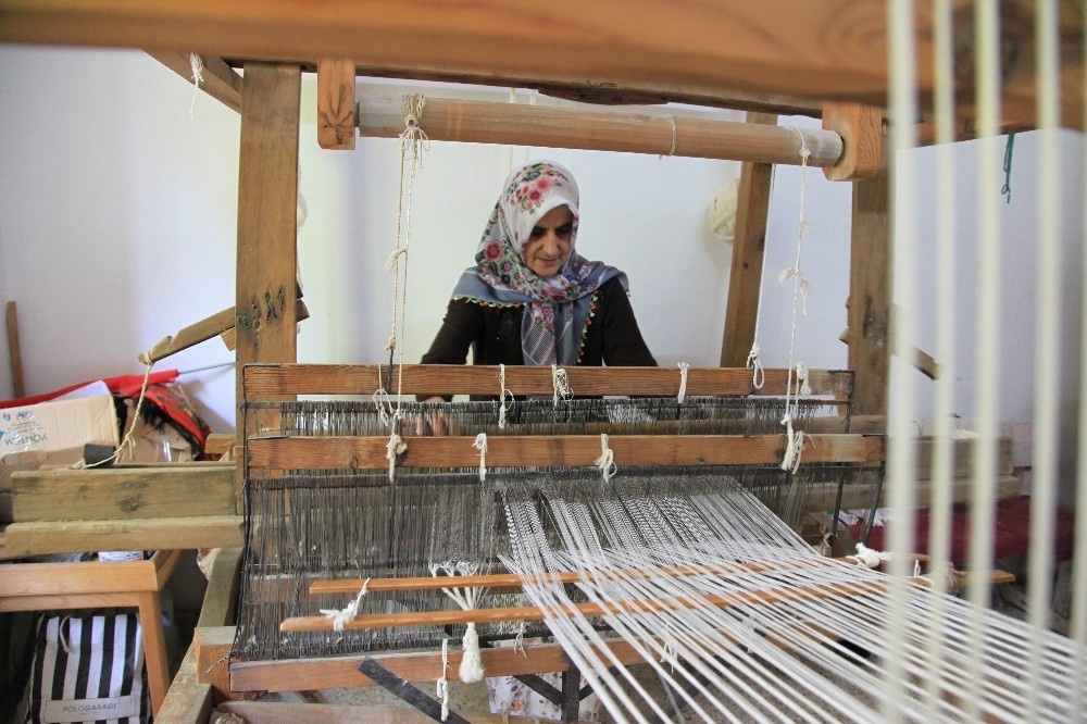 300 yıllık gelenek kadınlara iş kapısı oldu