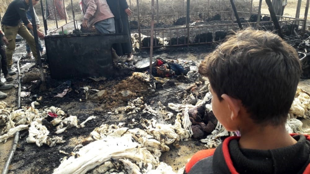 Halep’te bir mülteci kampında yangın: 1 ölü