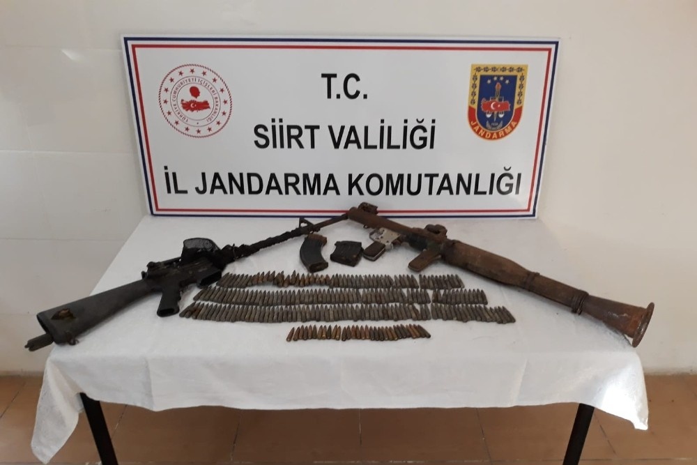 Siir’te PKK’lı teröristlere ait mühimmat ele geçirildi