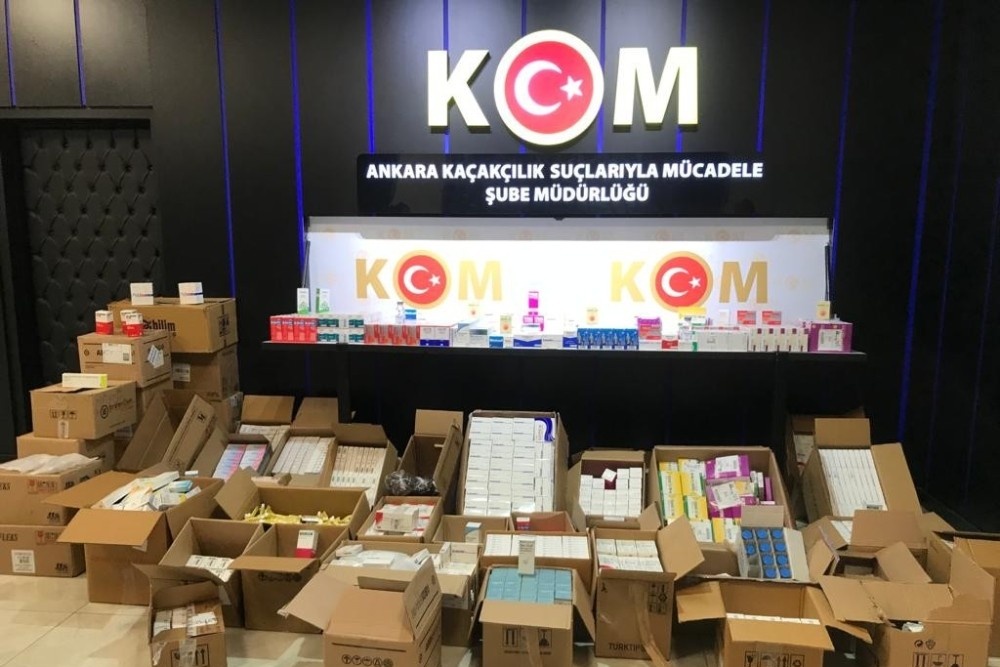 Başkent’te kaçak alkol ve ilaç operasyonu