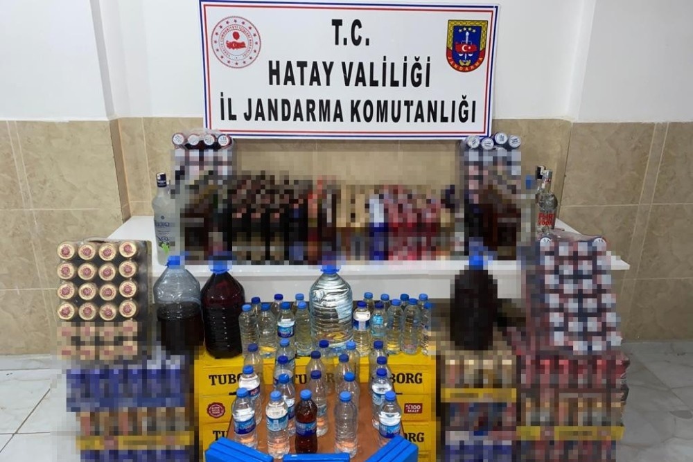 Hatay’da 241 litre kaçak içki ele geçirildi