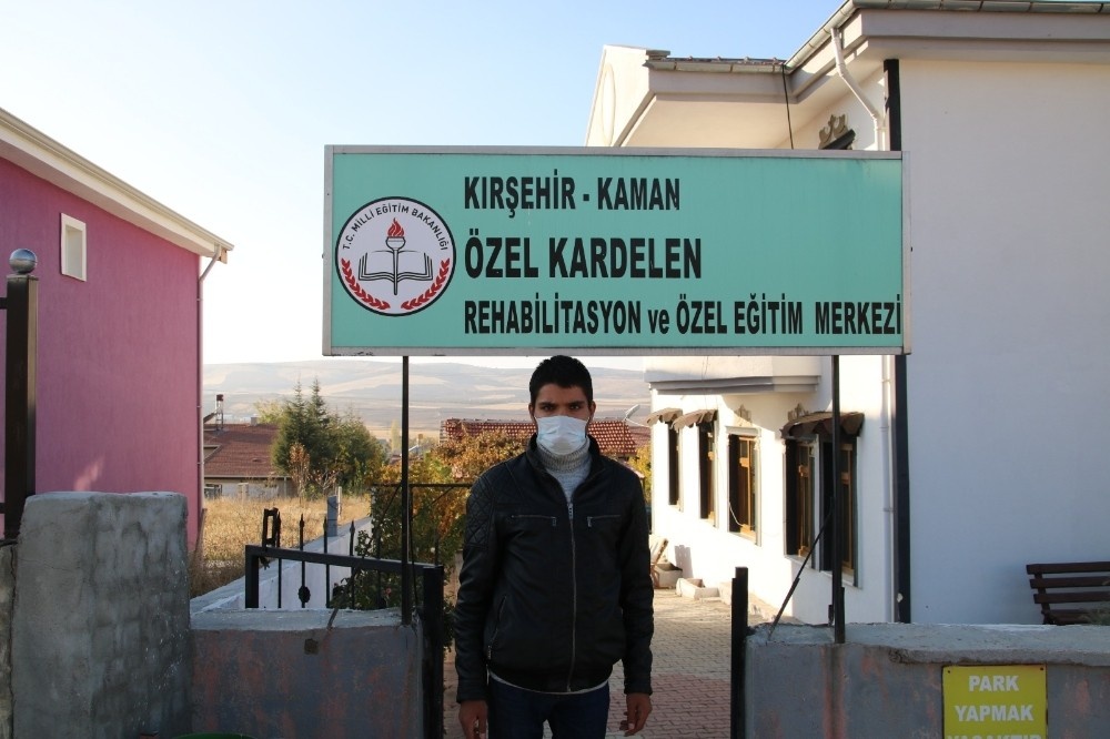 Ataması yapılmayan EKPSS Türkiye 1.’si yardım bekliyor