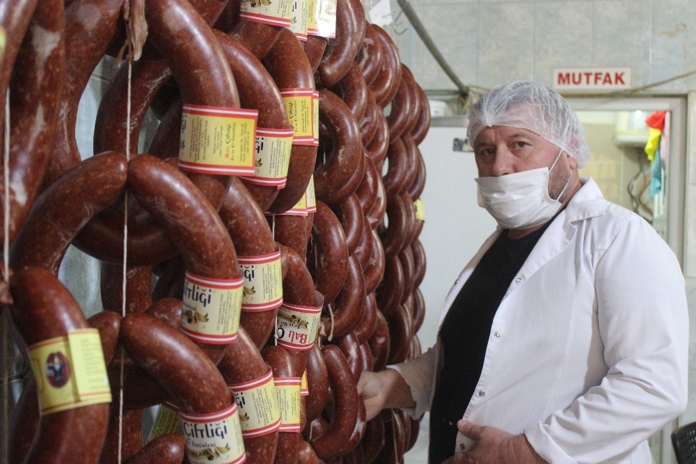 Kaliteli sucuklar böyle üretiliyor