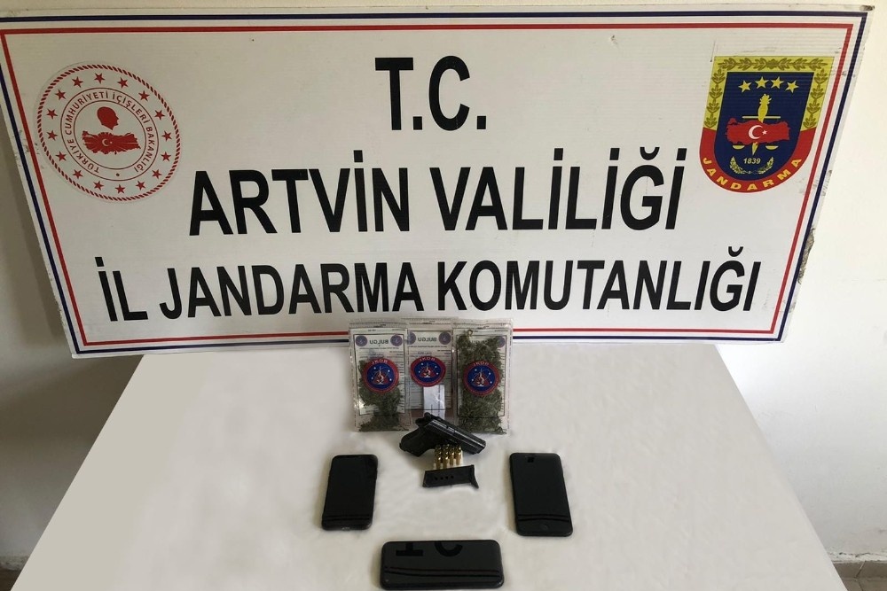 Artvin’de düzenlenen uyuşturucu operasyonunda 5 kişi tutuklandı