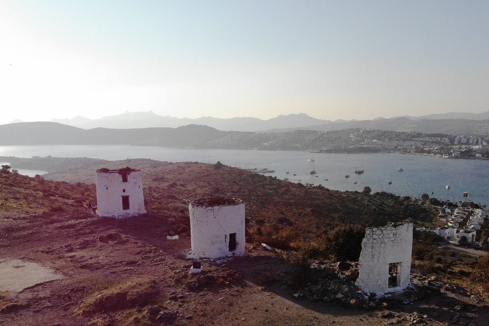 Bodrum’da 300 yıllık tarihi değirmenlerde utanç verici görüntüler