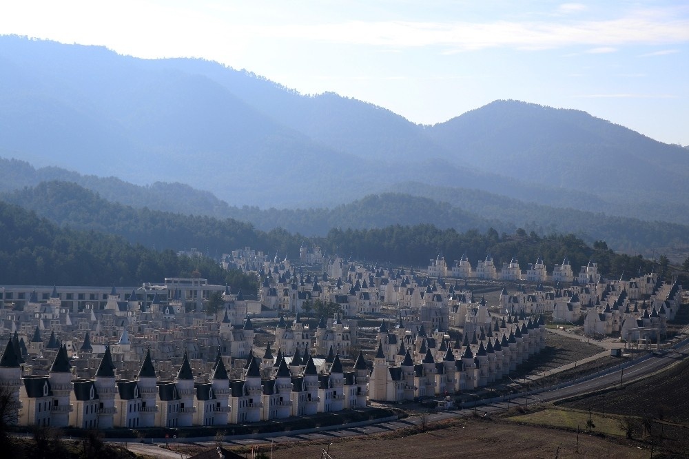Bolu’da şato tipi evleri yapan şirketin konkordato talebi kabul edildi