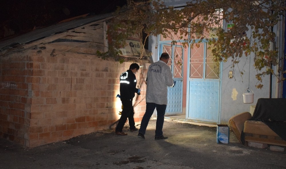 Kuzenlerin tartışması kanlı bitti: 1 ağır yaralı