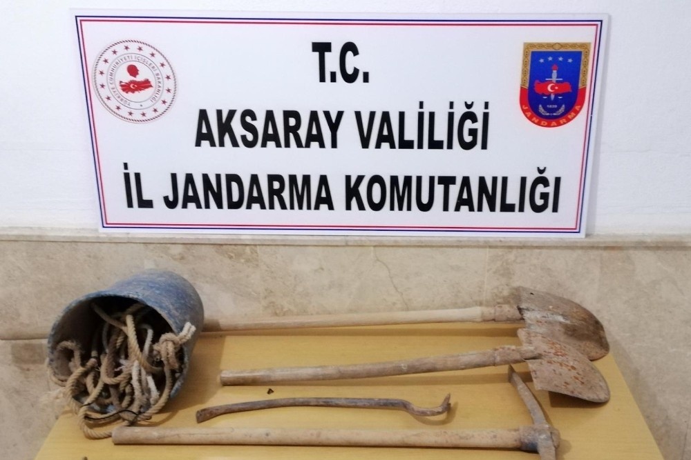 Defineciler kaçak kazı yaparken 2. kez jandarmaya suçüstü yakalandı