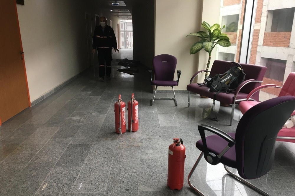 Kültür merkezinde yangın paniği