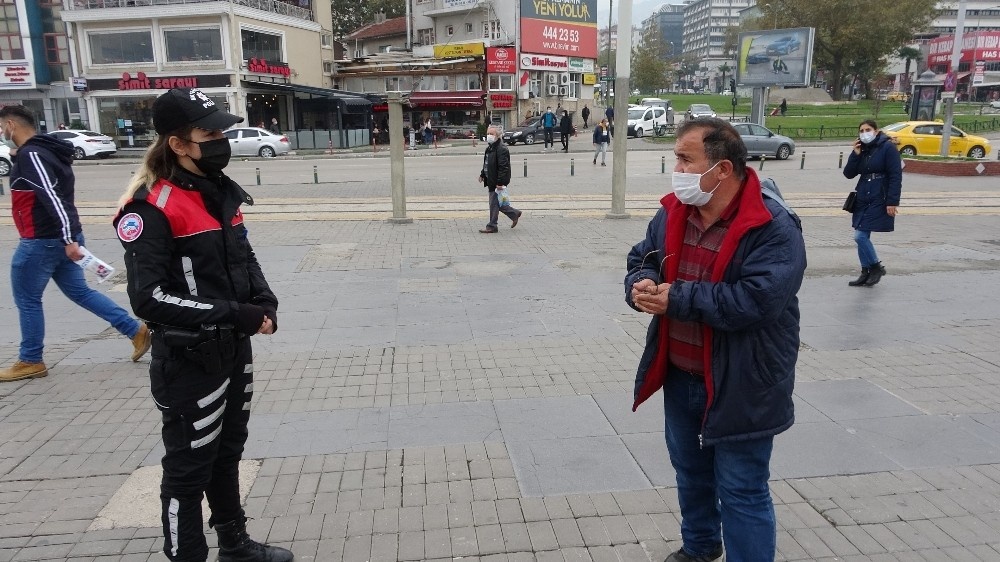 Bursa’da polisler sigara ve maske denetimini arttırdı